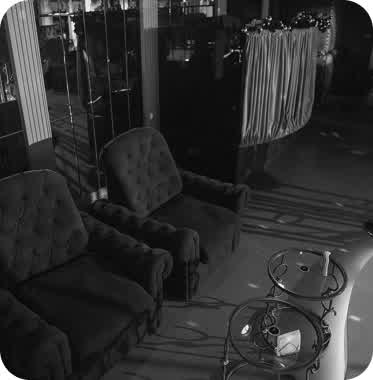 Show-rooms